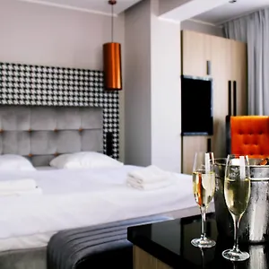 Pomaranczowa Plaza Ex Bursztyn Hotel